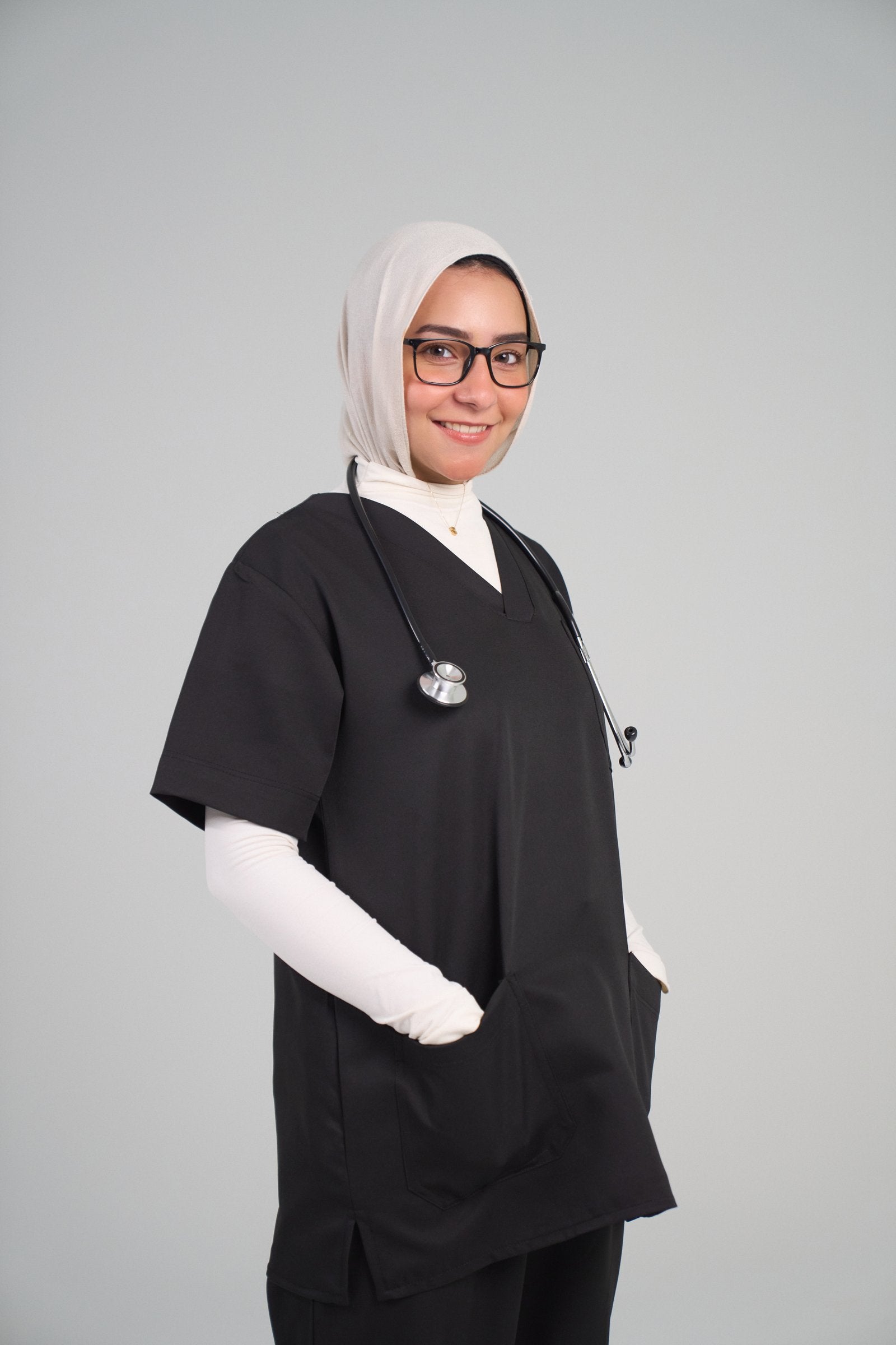 سكراب طبي V-Shape - أسود