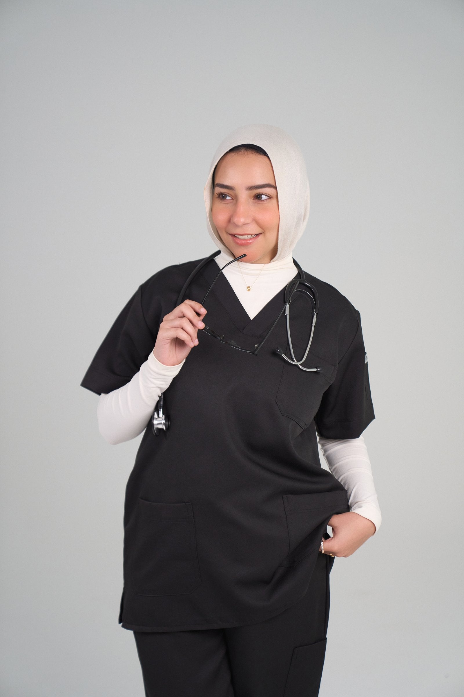 سكراب طبي V-Shape - أسود