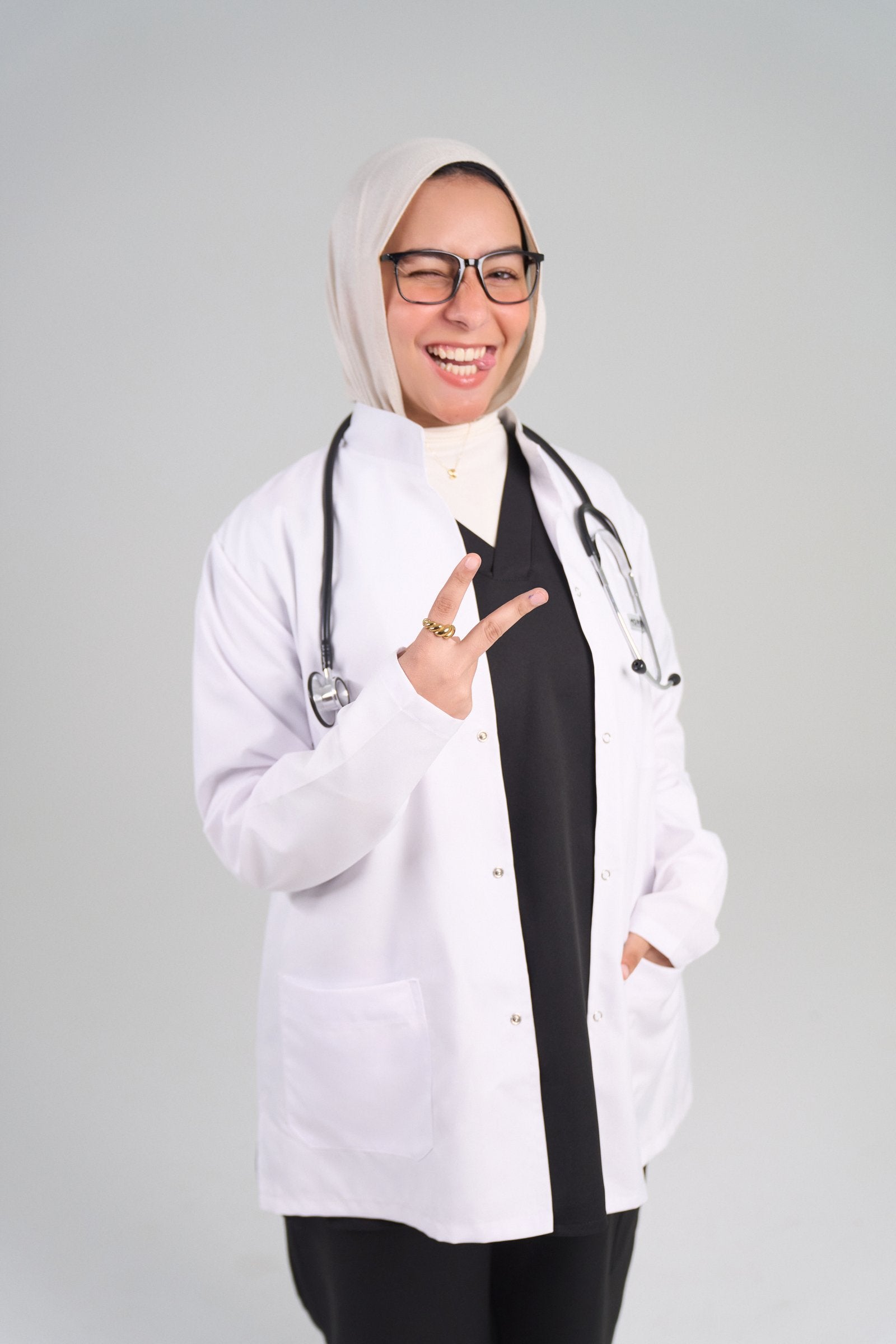 بالطو طبي أبيض - أبيض