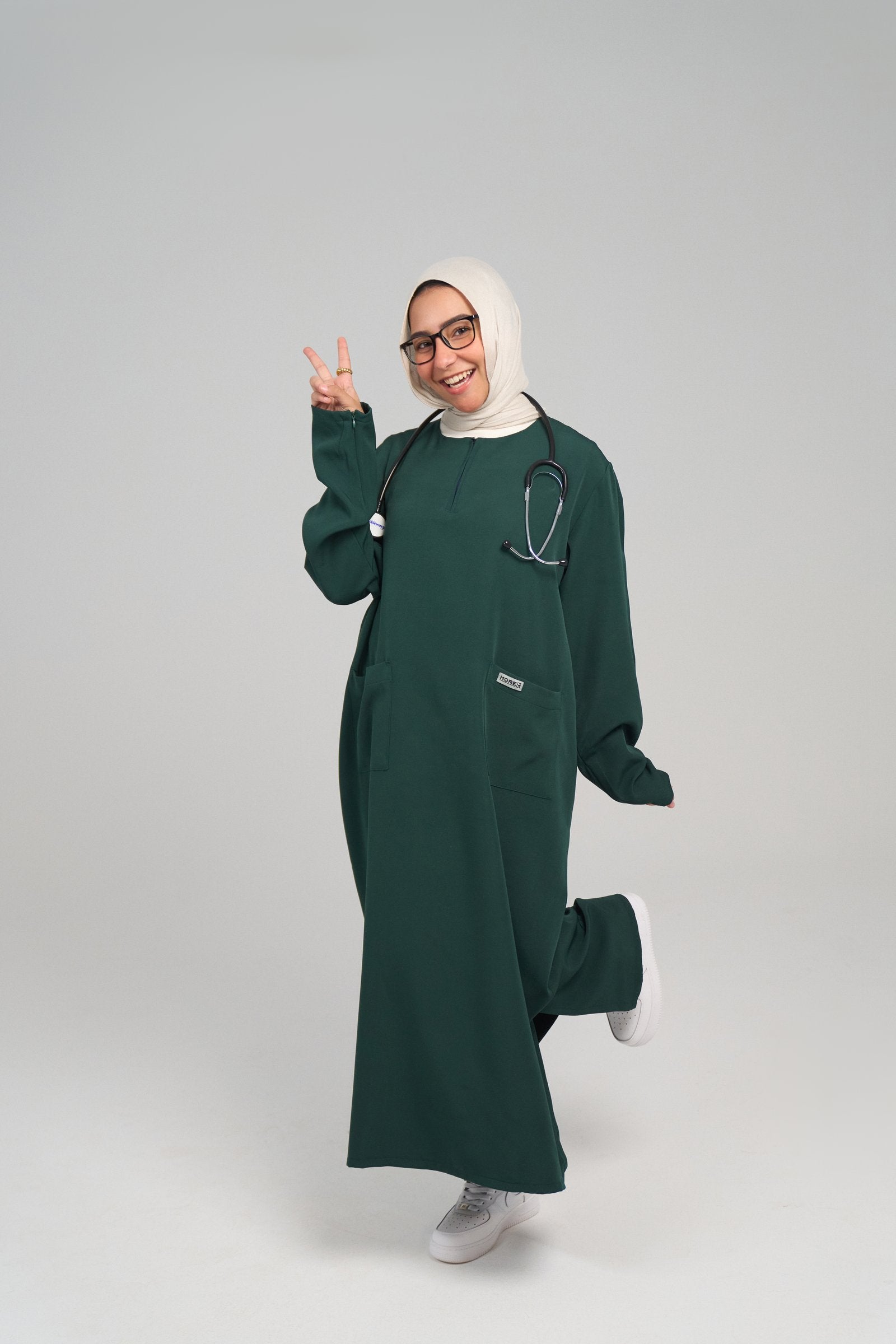 سكراب طبي حجابي - زيتي