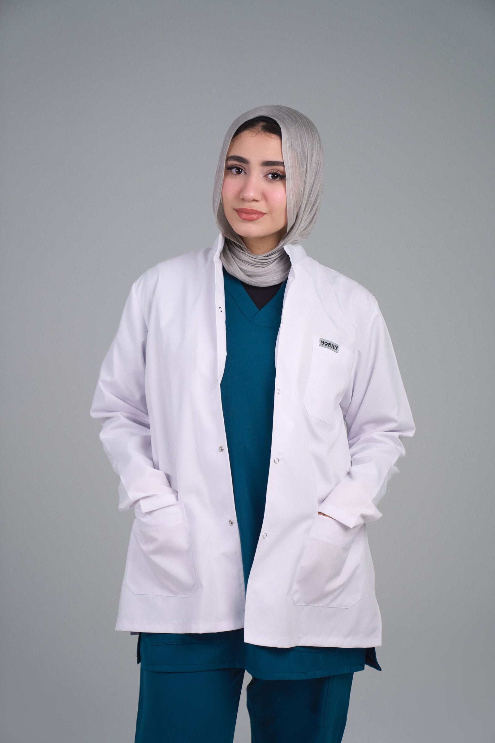 بالطو طبي أبيض - أبيض